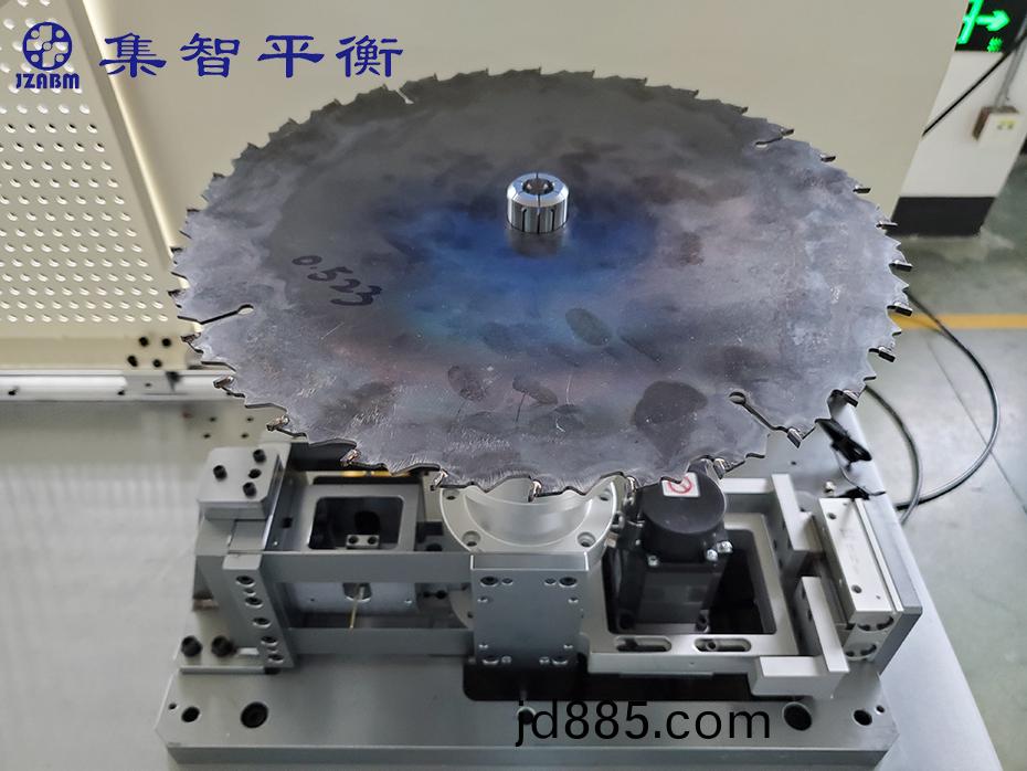 锯片平衡机细节图